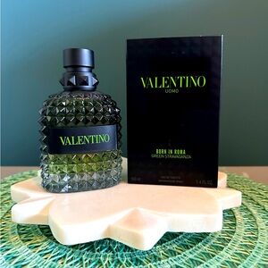 Valentino UMO Born in Roma Green Stravaganza